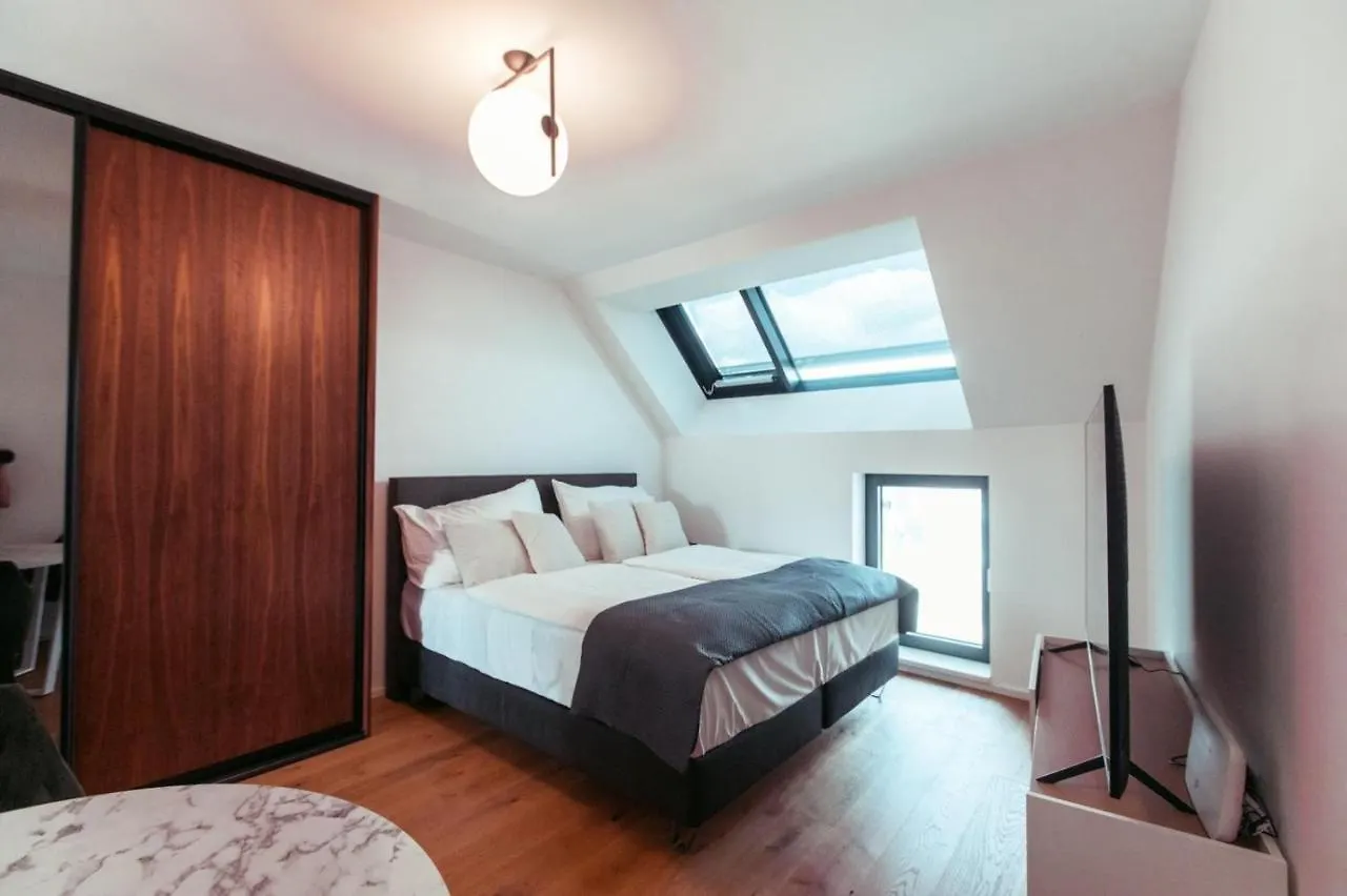 Triangle City Apartment Vienna Austria