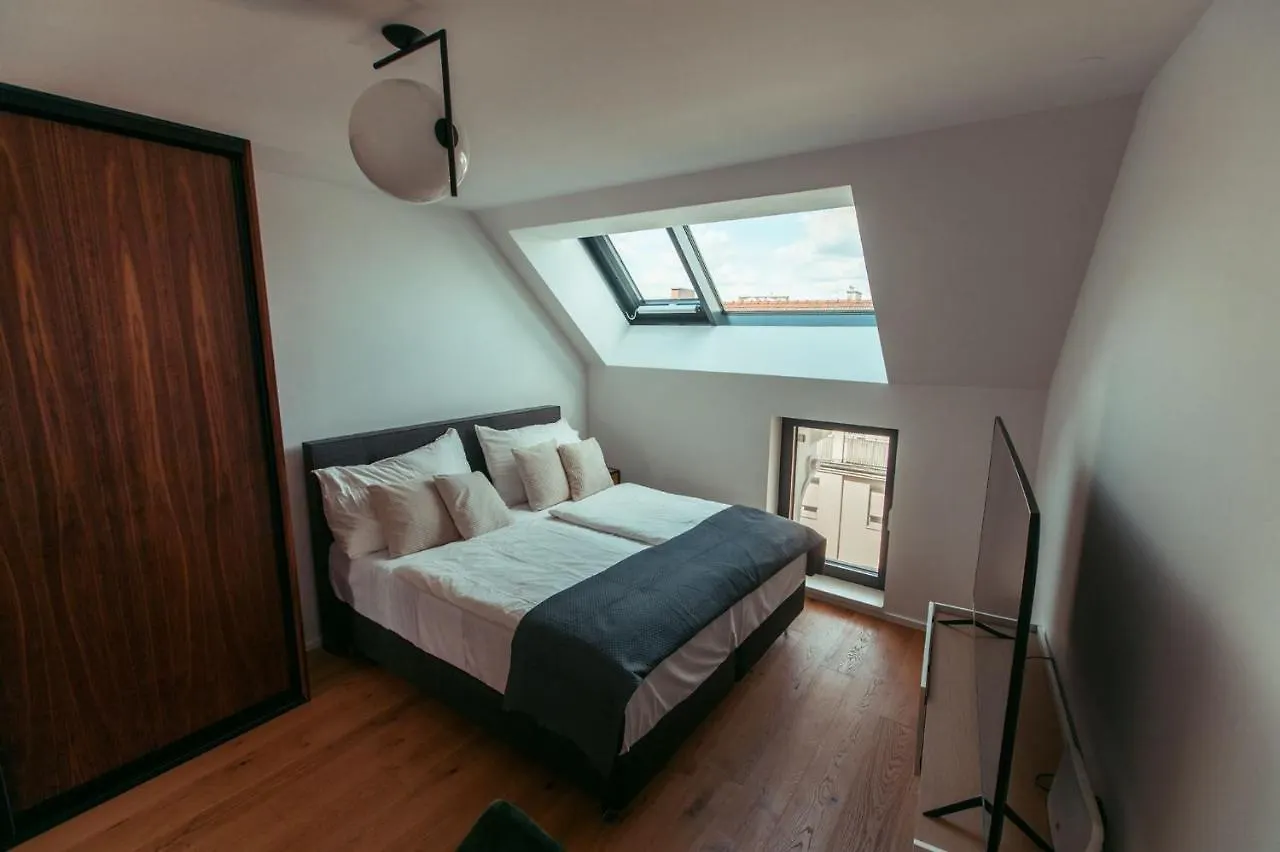 Triangle City Apartment Vienna Austria