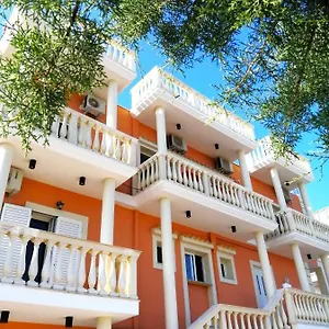 Marku Palace Appartamento Ksamil