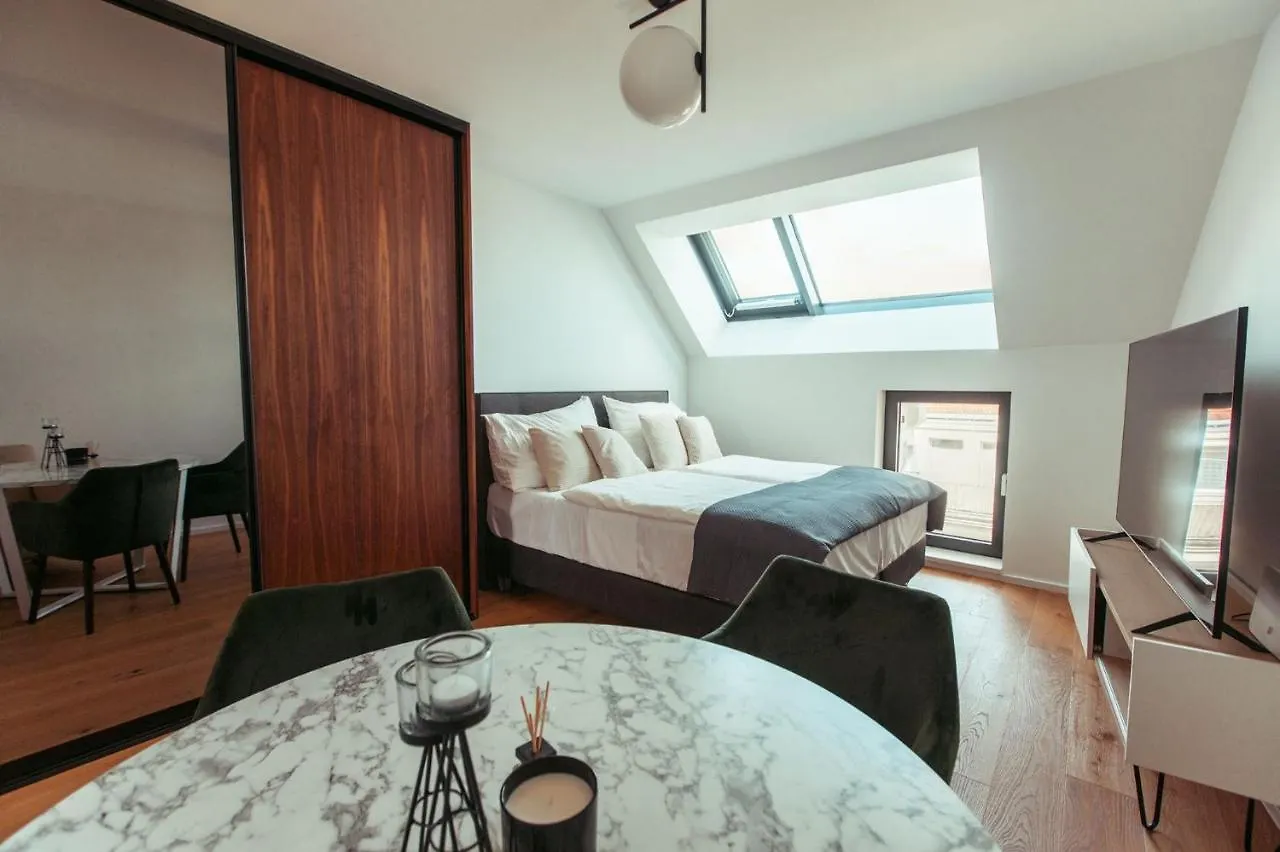 Triangle City Apartment Vienna